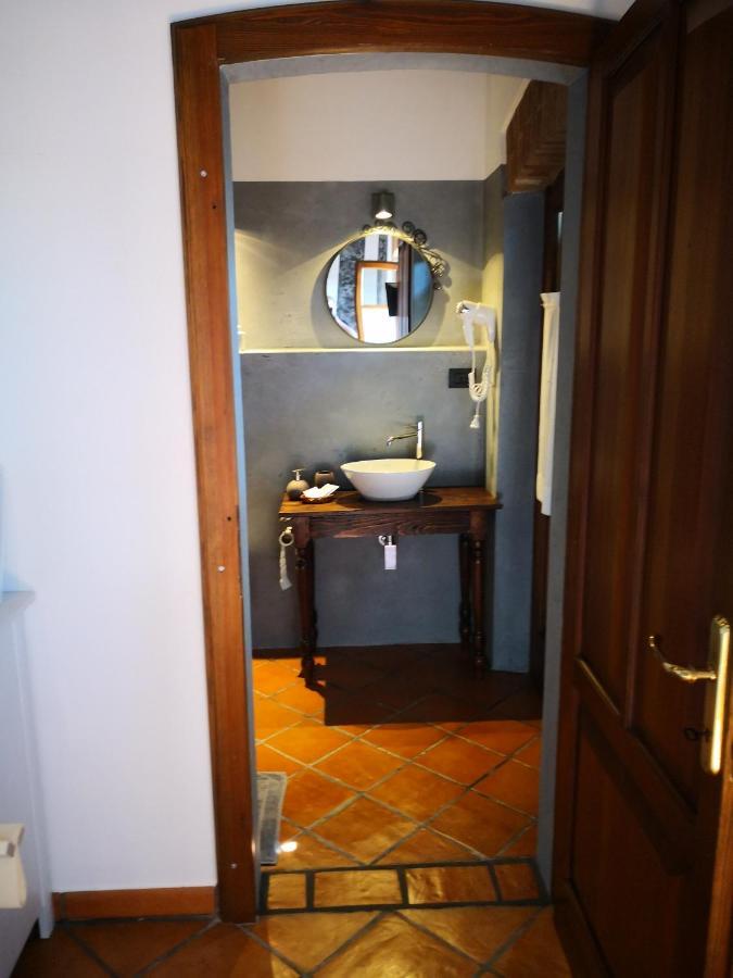 B&B Il Martin Pescatore Bagnolo San Vito Exterior foto