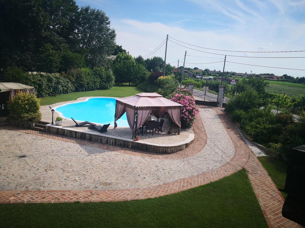 B&B Il Martin Pescatore Bagnolo San Vito Exterior foto